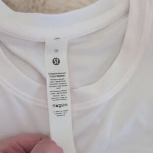 Lululemon White T-Shirt